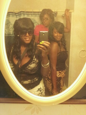 Breyden,Zariyah nd Brayleigh is myy everything words can't explain what i'll do for them.......