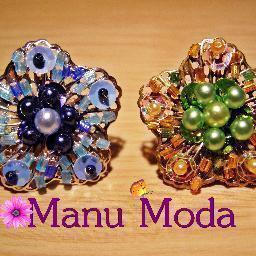 Sono una ragazza a cui piace il fai da te: amo creare e decorare, realizzo bijoux con perle di ogni dimensione e materiale e non solo..seguitemi!!