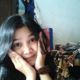siapapun dapat menjadi orang lain, namun diriku layak menjadi diriku,. jika kamu follow aku, aku janji akan follow kamu ^_^