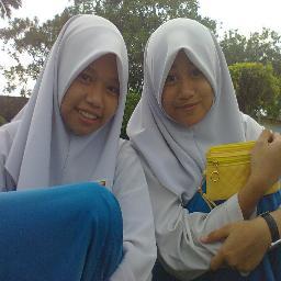 Allah alway's with me :) friend since standard FOUR is @LisaaNelisaa ;) @Fatinkahirunisa,@nz_cheezy ,@ItsMeIzzahSofea and last one @SyaZliana_naNa Lesbo foreva
