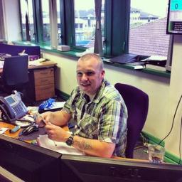 Mike_j_Geer's profile picture. I was born and I will die, everything else in between is up to me :)