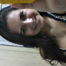 Não sou tão boba quanto dizem,
Não sou tão boa quanto falam,
Sou esperta e não me deixo levar pelos outros,
apenas tenho OPINIÃO PRÓPRIA!