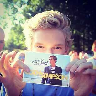 We ♥ Cody | if you love Cody, Join to us! | Followed by: Cody Simpson | Cody is Inspiration.!! » | Follow me, and just mention for Follow Back ;)