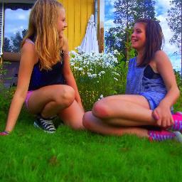 Hello we are two swedish girl.Look at your youtube-channel calls bloggerian look, like it and subscribe please :) Love you!!