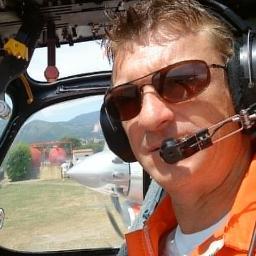 pilote de Tracker, ancien pilote de chasse