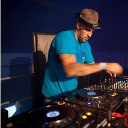 seralfa44's profile picture. 