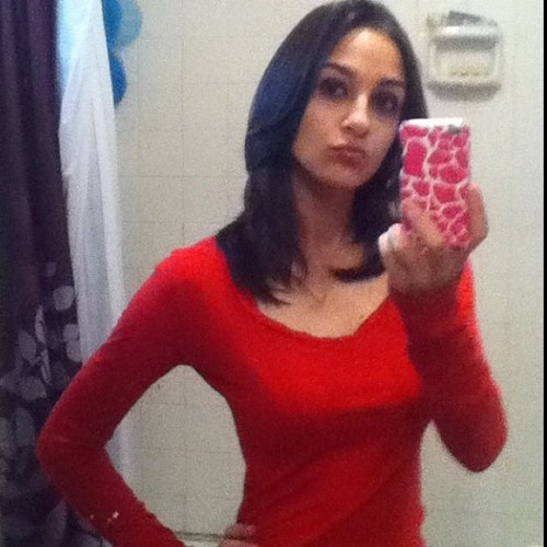 gypsybitch2012's profile picture. follow me n i'll follow you back ;)