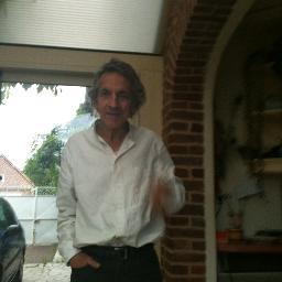 davdarz's profile picture. 