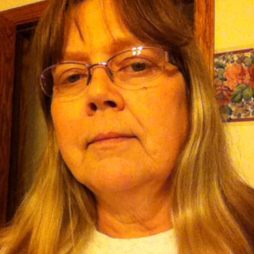 LDS mom, wife and grandma.  Mom to 3 dachshunds. I love my God, family, and country. Love to read, scrapbook, do genealogy.  Don't mess w/my family or dogs.