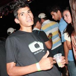 ''Nunca mude seu jeito de ser. Quem gosta de você, não te modifica, te completa...''