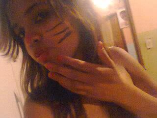 amoo sair com as amigas amoo musicas e principalmente minha familia
