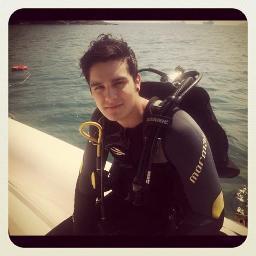 Distancia'' no significa nada cuando alguien significa todo.'' @luansantana #Dona: Luna Díaz 05/10/12