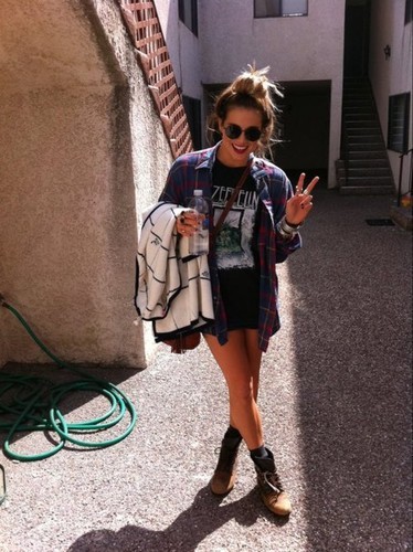 tiaparkinsons's profile picture. 