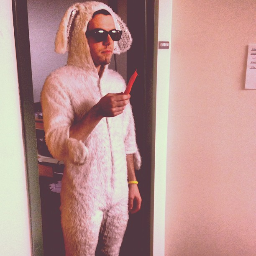 caseykevin's profile picture. Daydreaming and lollygagging