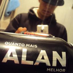 VAMOS, Ó MEU FURACÃO! QUERO, GRITAR CAMPEÃO! VAMOS LUTAR POR MAIS ESSA TAÇA! VAMOS RUBRO-NEGRO COM GARRA E COM RAÇA! ♪