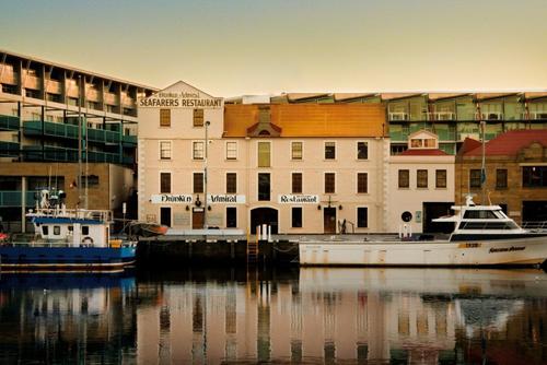 Iconic and award-winning seafood restaurant located in the heart of Hobart's historic waterfront!