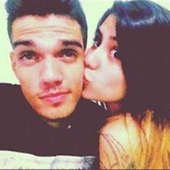 meu mundo com vocês, fica ainda mas bonito  ㅤㅤㅤㅤㅤ ㅤㅤ FC dedicado para os negos @AdrPollo @tomim_pollo  @Gabrielarippi ♥ since : 02.09.2012