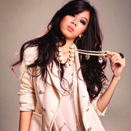 Finalist @MissEarthIndo 2012 / fashion designer / modeling / dancer / https://t.co/ljd06CSY8S https://t.co/mGeca8Ki4u