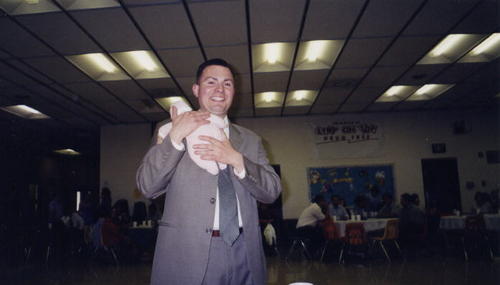 Mr_Wickless's profile picture. The only Good Looking Scentsy Wickless Candle Man in town.