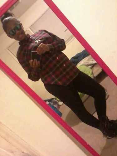 i Bee Datt Pretty Bishh Nae ^_^| Fwm(:| Single Ass A Lonely Ass Pringle|My Big BOOTY Hoe Is @_BeautifulMe__ ^.^| Chilling Like A Villian|