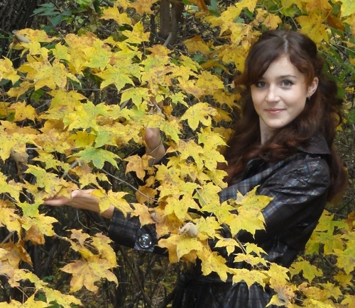 AnnaKhitron's profile picture. 