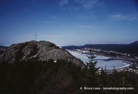 K-6 school situated in Holyrood, NL, serving approximately 300 students from communities of Holyrood and Harbour Main-Chapel's Cove-Lakeview