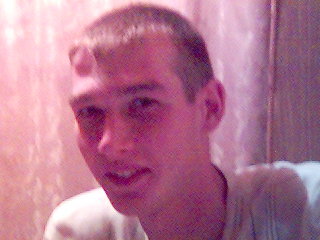 Продаю строителям, болею за Барсу, воспитываю сына )