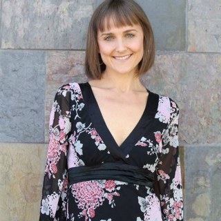 krisleetodd's profile picture. Christian, Wife, Artist, Teacher, Lover of Family