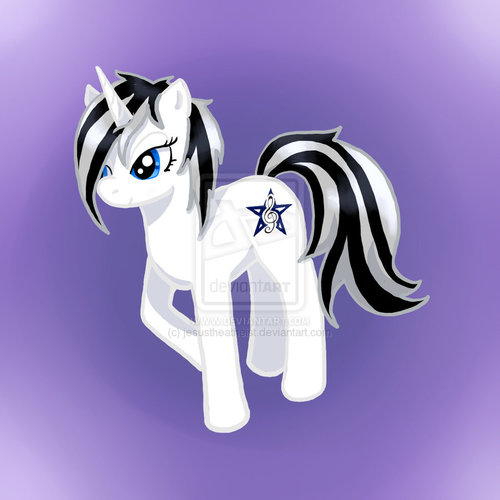 Hi im resonance i live with my brother @mylilreverb im a part of #MylilTwitter