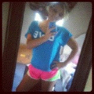 Living life with no regrets! Love my family and friends!(: