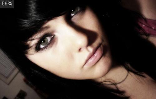 roxanne666's profile picture. i am a student i like funny things