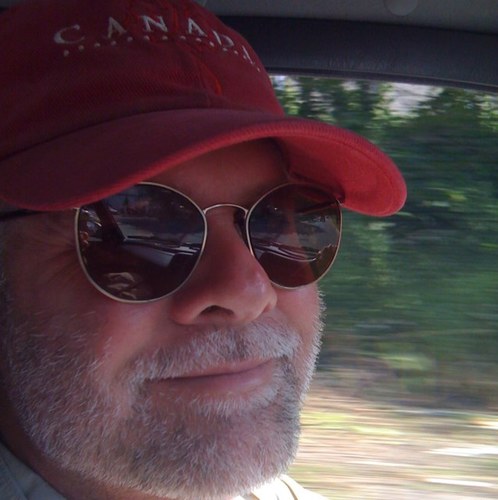 twobla's profile picture. Lens based artist, chamber music enthusiast & opera lover.