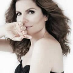 Twitter Oficial da atriz Débora Bloch.