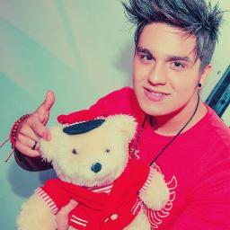 Uma em 4 milhões,te vivo anjo sem asas. @luansantana
    Criado em: 24/07/12.