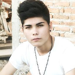 My name is Christian but everyone calls me just Chris.I'm a little mons†er boy, directionerboy and belieberboy. And I really hope someday my @ladygaga follow me