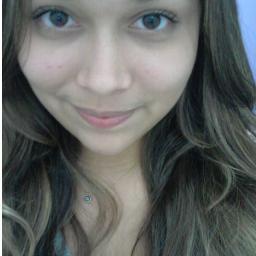 Sou como você me vê.
Posso ser leve como uma brisa ou forte como uma ventania,
Depende de quando e como você me vê passar. ☮
Clarice Lispector.