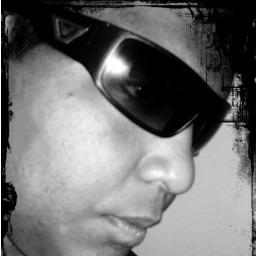 CharlesMOSH's profile picture. Sou o cara que sabe o significado da palavra humildade...