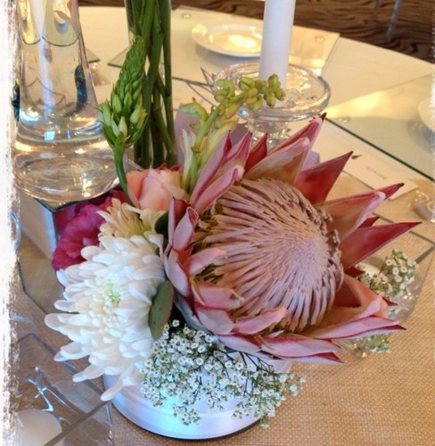 Wedding and Events Company. specialising in Flowers, decor & coordination. See more on http://t.co/Lsopv0LVZG or email info@merav.co.za