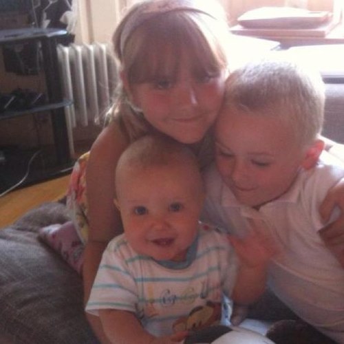 dad of 2, mia and liam. electrician