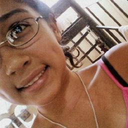 :) Siempre sonriele a la vida :)