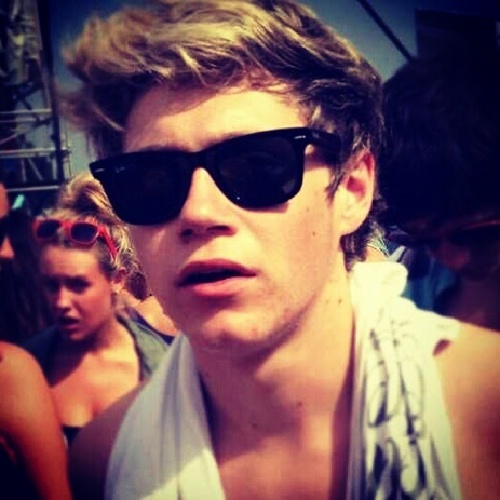 my life is all about one directionnn. and thats pretty much it :*