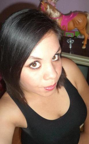 Soy lo maximo, soy hermosa, interesante, me gusta tener amigos, y disfrutar la vida a lo maximo #TFB