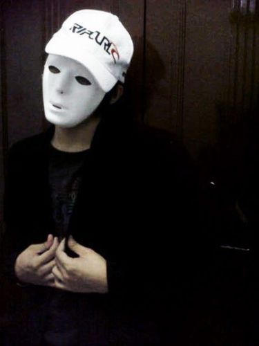 Dono da Equipe de Free Step AnonymousHate #AM
Dançers secretos, novas surpresas novos videos novos membros e novas supresas virão, SIGA e fique por dentro .