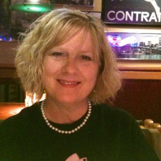 loishiker's profile picture. 