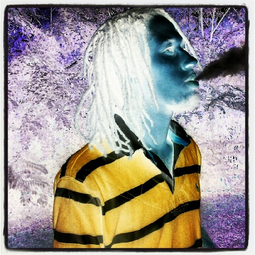 FollOw da yUng nIggA mANN..
  #teamaquarius #teamsingle  #Key ta Sucess=Get $$ Invest  #MONEY$$$$$ is da motivationn