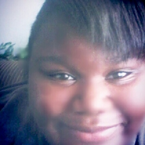 hi I am a huge one direction fan so I quess yes a directioner I am 14 years old looking for new follower like harry styles and you if your reading this u 2