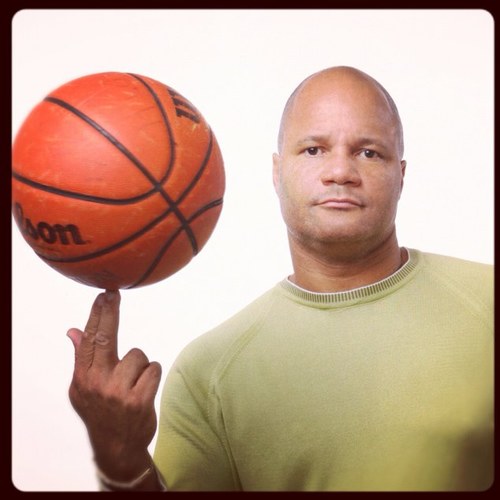 Texas Based Sports Producer, Photographer, Vlogger, HD Video and Digital Sound FB: https://t.co/eWKGJy4y38 IG: @hotrodtheadventurer