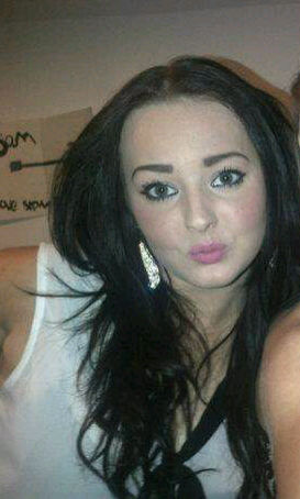 Follow me and I follow back :D. 17 from south yorkshire #teamfollowback