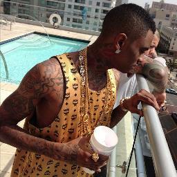 Recording new album + designing art. - http://t.co/cg45plUEFS #SODMG #souljaboy  █▬█ █ ▀█▀ THAT ►ℱσℓℓσω ✰