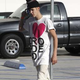 Me llamo Estrella , Soy ♥ℬℯℓιℯℬℯr♥ ♥ MY FAVORITE BOY : #JUSTINBIEBER ♥#BELIEBERFOREVER♥ #NSN ' ♥~ αηyoηє tєℓℓ you thαt youя dяєαm ¢αη ¢omє tяuє~♥